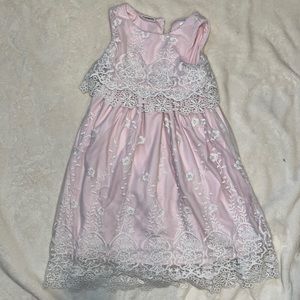 Beautiful pink laced floral dress size 5